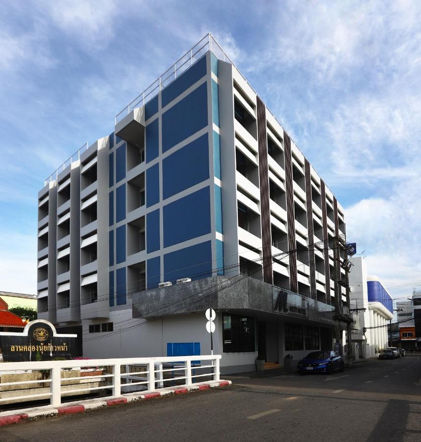 Mest Hotel Phatthalung Kültér fotó