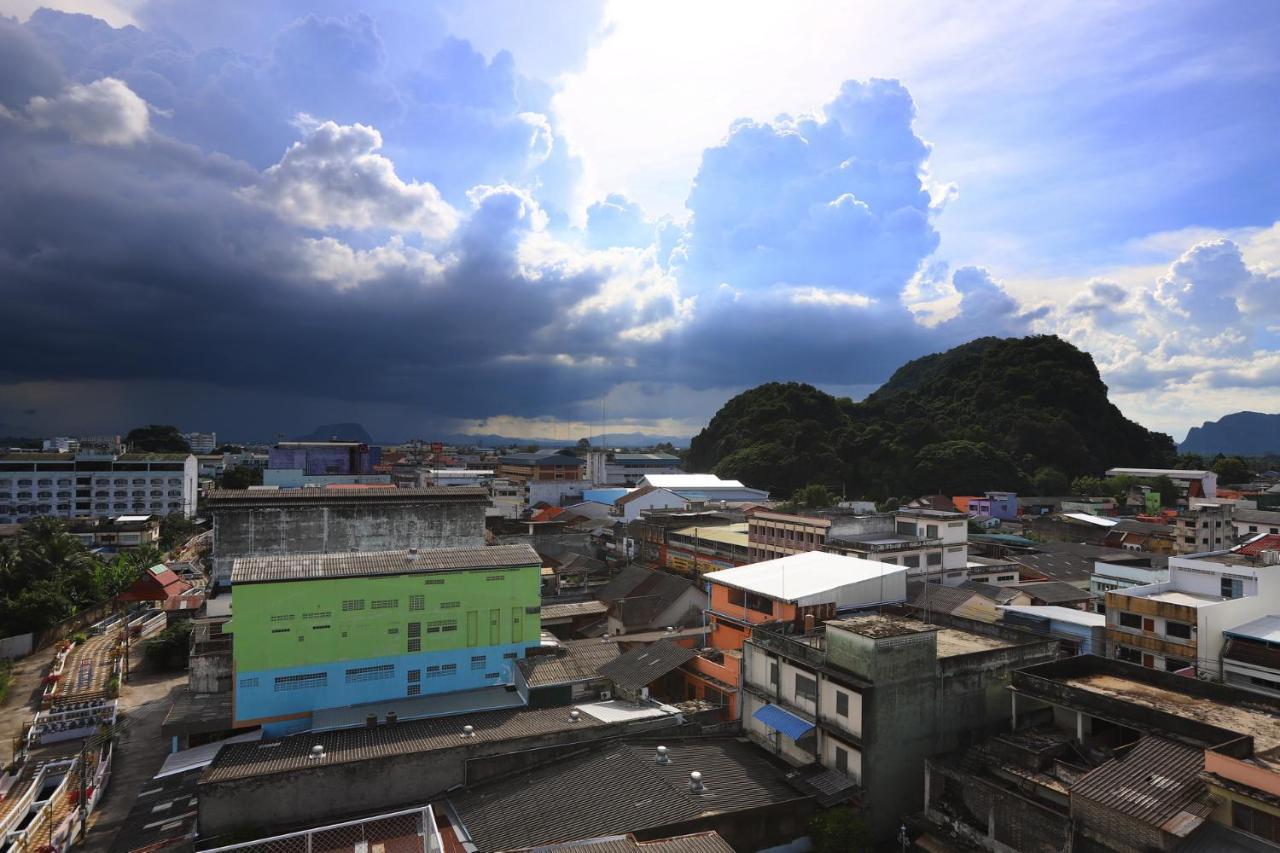 Mest Hotel Phatthalung Kültér fotó
